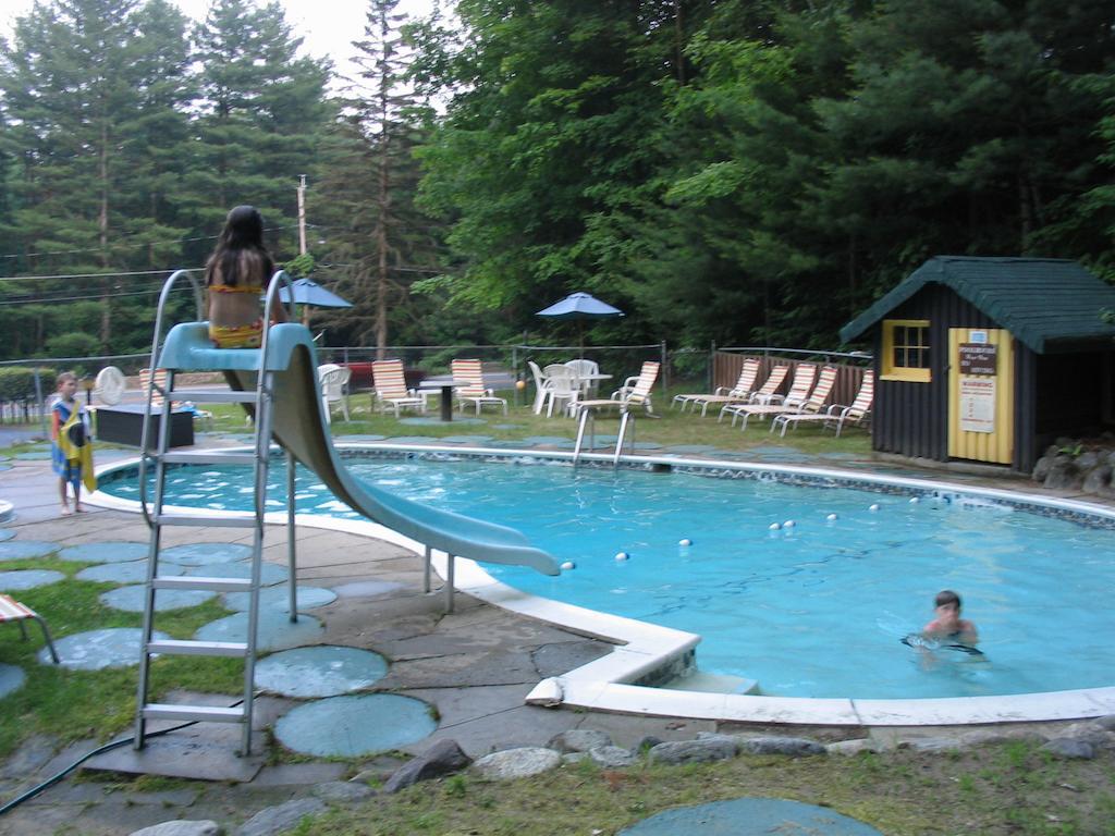 Amber Lantern Motel 2*
